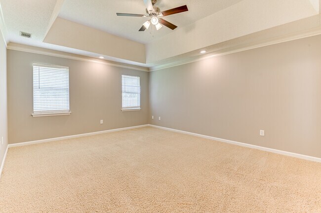 Building Photo - 208 Stonington Dr