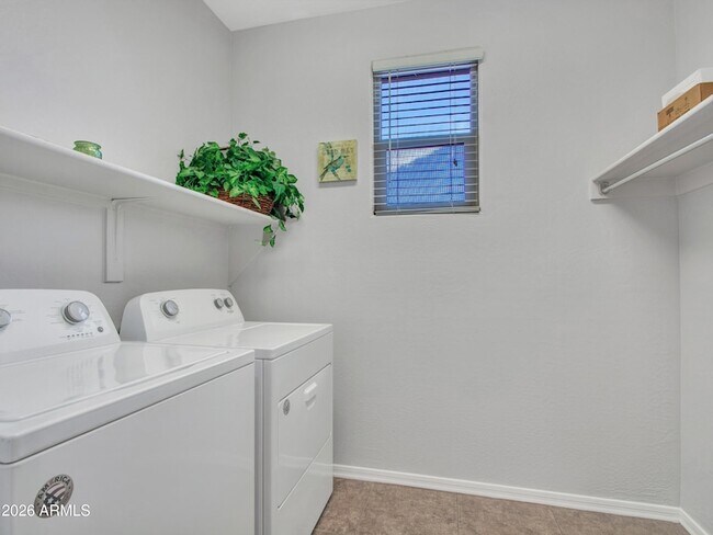 Building Photo - 7135 W Desert Mirage Dr