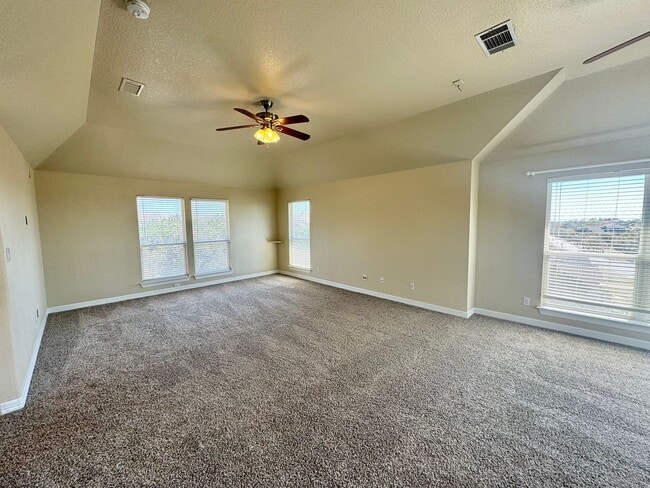 Building Photo - **APPLICATION RECEIVED** *COMING SOON* Luxurious 2-Story Home in Gated Stone Oak Community – Pool...