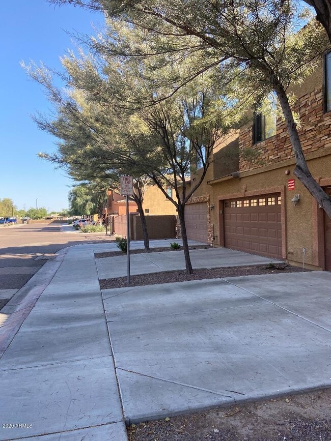 Building Photo - 21655 N 36th Ave