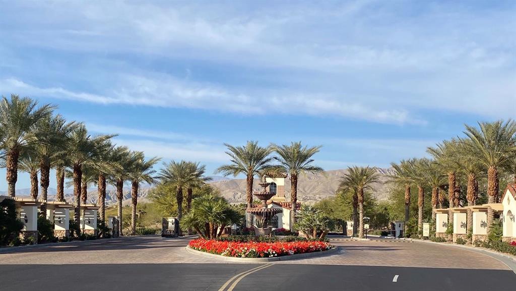 Sun City Shadow Hills Entry - 40296 Calle Ebano