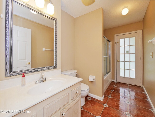 Building Photo - 12252 Lake Fern Dr