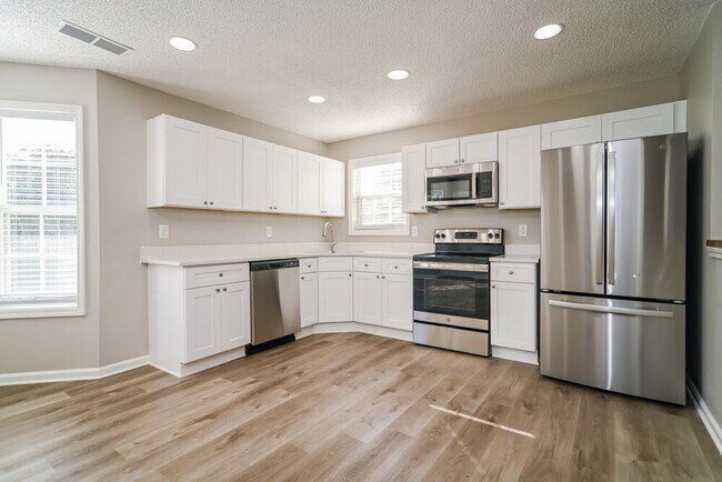 Building Photo - 122 Wills Way