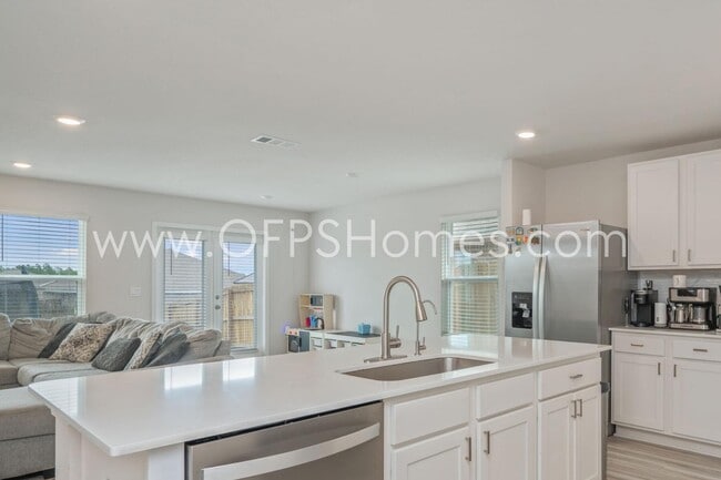 Building Photo - 4627 Naval Ct