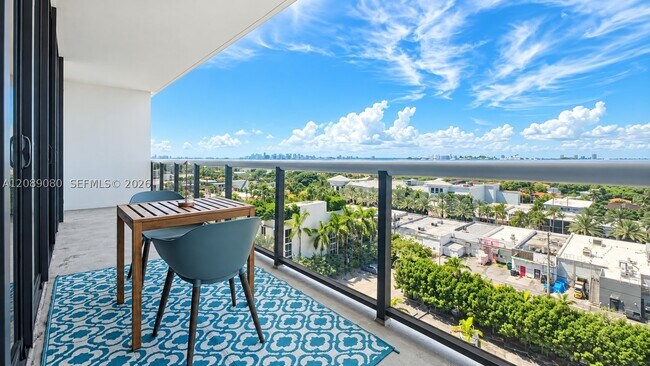 Building Photo - 9455 Collins Ave