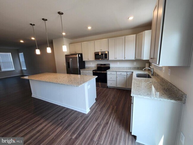 Building Photo - 152 Telluride Wy