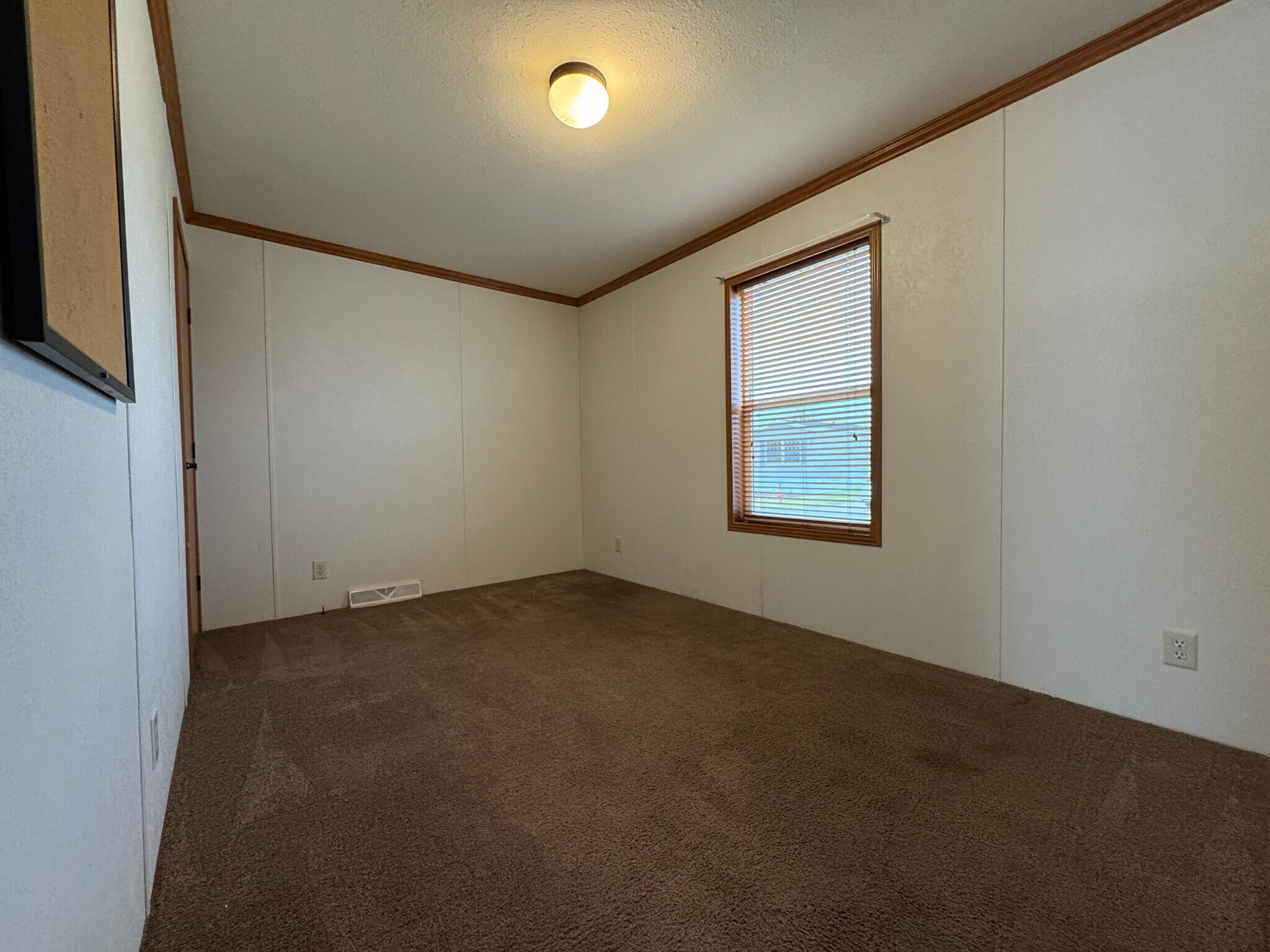 Building Photo - 2022 Mockingbird Pl NW