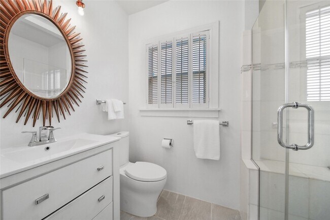 Building Photo - 2223 Dryden Rd