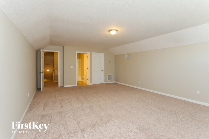 Building Photo - 3511 Shrewsbury Dr