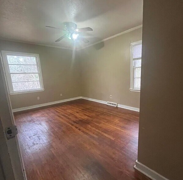 Building Photo - 3129 Adrienne Dr