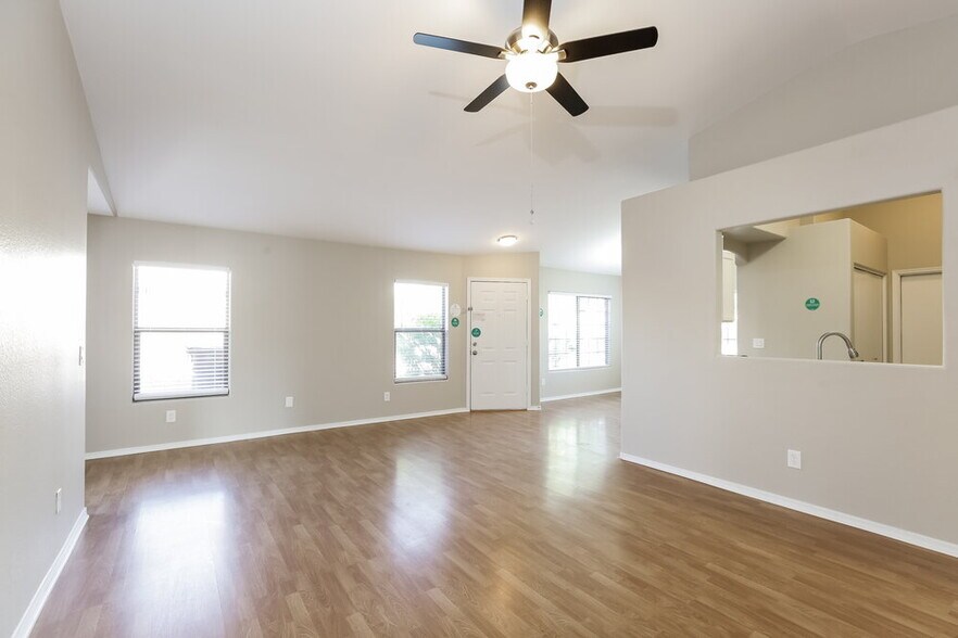 Building Photo - 13381 W Ocotillo Ln