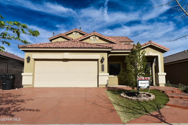 Building Photo - 300 Saltford Pl