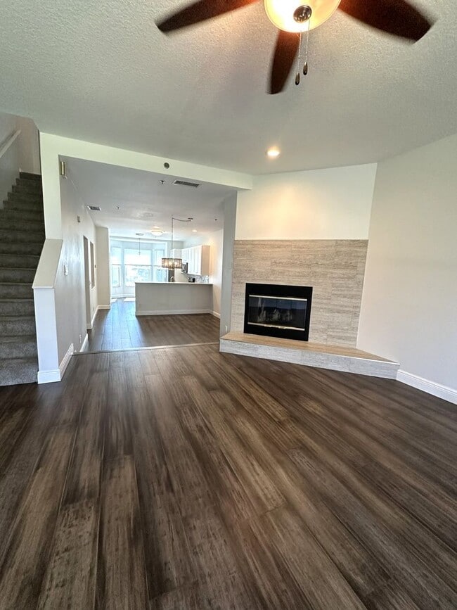 Building Photo - TIERRA VERDE - Updated Unfurn. Annual - 3 ...