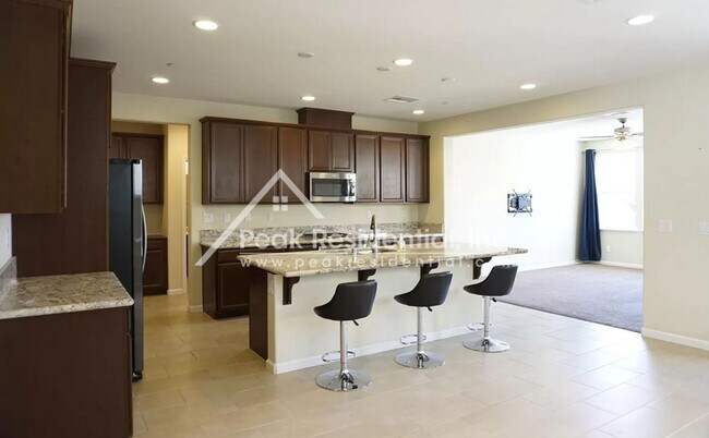 Building Photo - Wonderful Elk Grove 4bd/3ba Home with 2 Car Garage & Loft Area