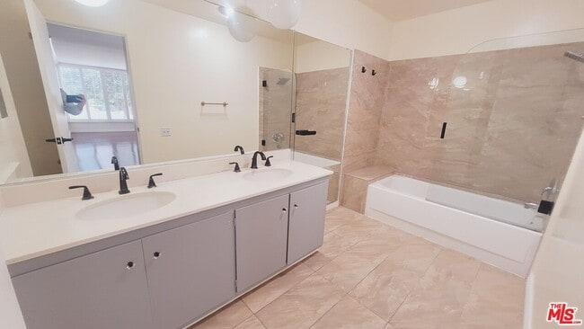 Building Photo - 32724 Coastsite Dr