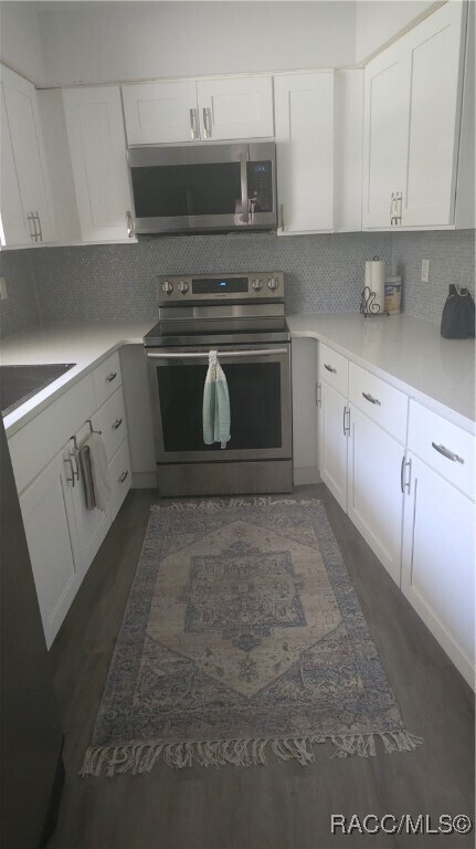 Building Photo - 9306 N Santos Dr