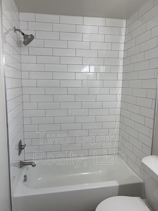 Building Photo - 221 W Himes St