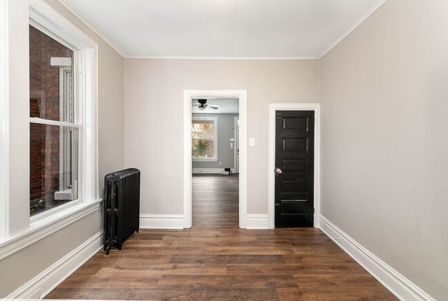 Building Photo - 3 bedroom home Section 8 Approved!