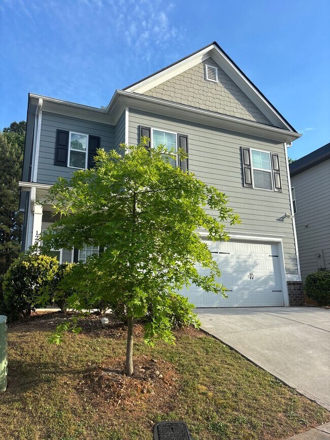 Building Photo - 3-bedroom, 2.5-bathroom single-family home. Available Now!