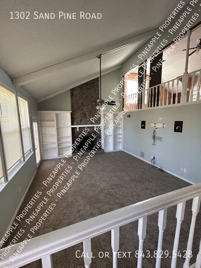 Building Photo - 1302 Sand Pine Rd