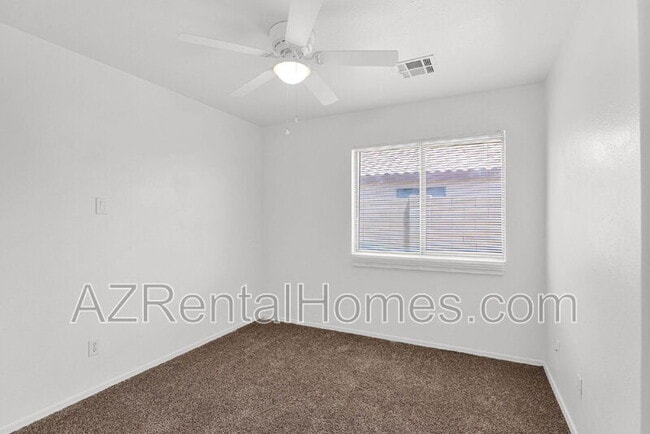 Building Photo - 987 E Santa Cruz Ln