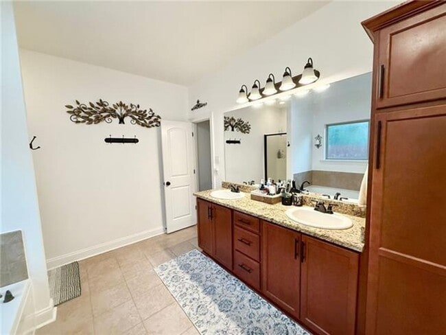 Building Photo - 70040 Hirson Ct