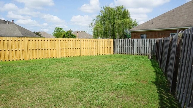 Building Photo - 9537 Greythorne Way