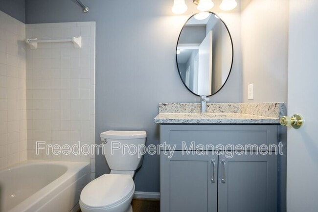 Building Photo - 17286 Wexford Loop