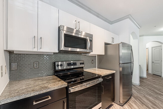Building Photo - Limited-Time Incentive: 8 Weeks Free & $0 ...