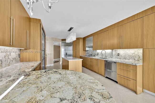 Building Photo - 3370 Hidden Bay Dr