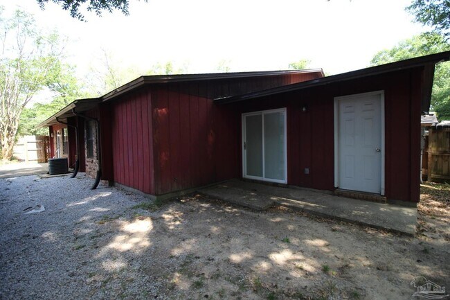 Building Photo - 6948 Spanish Trail