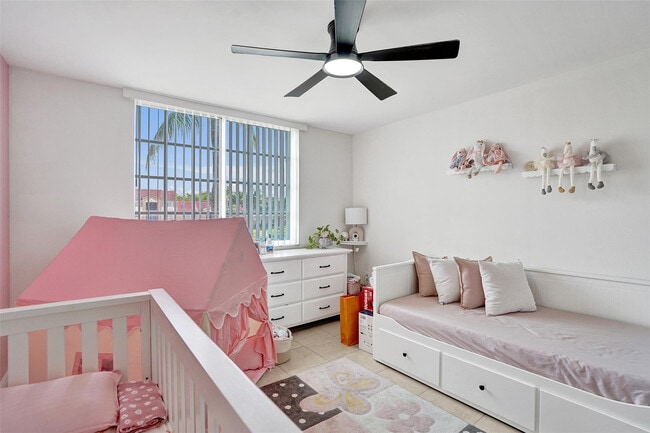 Building Photo - 2163 Renaissance Blvd