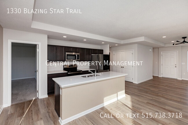 Building Photo - 1330 Blazing Star Dr