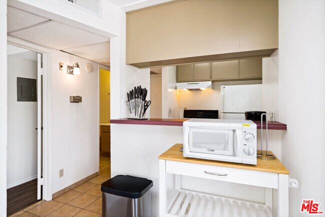 Building Photo - 3600 Bagley Ave