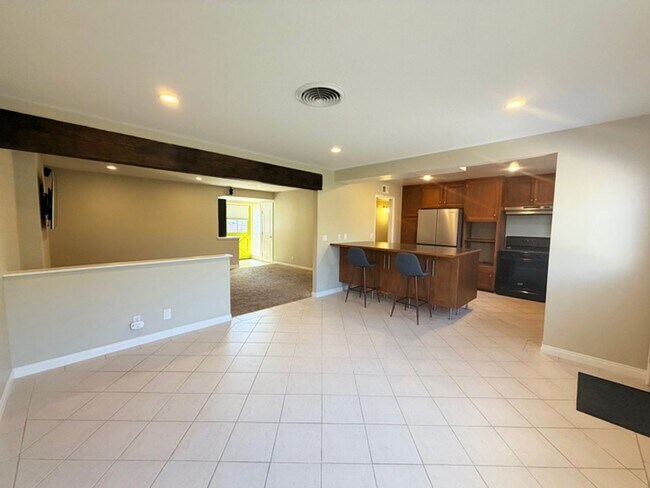 Building Photo - 3 Bed/ 2 Bath Brea Home w/Garage and Native Landscaped Yard