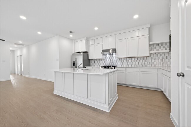 Building Photo - 13071 Pne Trace St