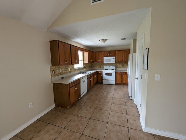 Building Photo - Three Bed Two Bath - Next to Magnolia School, Foley