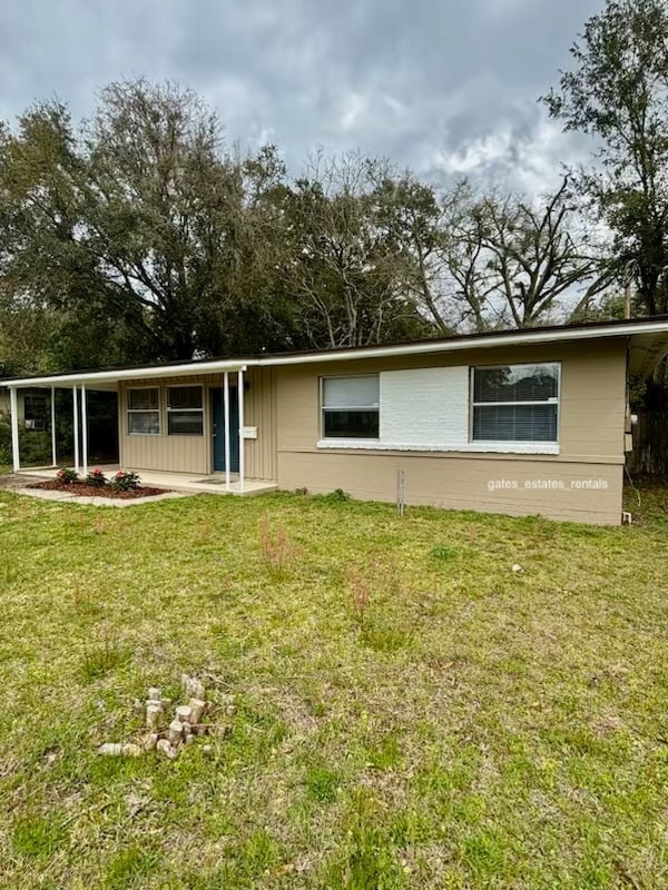 Building Photo - 10235 Elmhurst Dr
