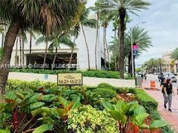 Building Photo - 1623 Collins Ave