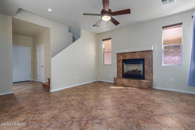 Building Photo - 1599 W Homecoming Way