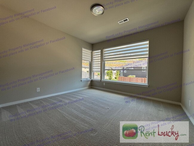 Building Photo - 2812 162nd Ave Ct E