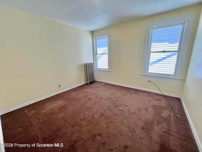 Building Photo - 608 Taylor