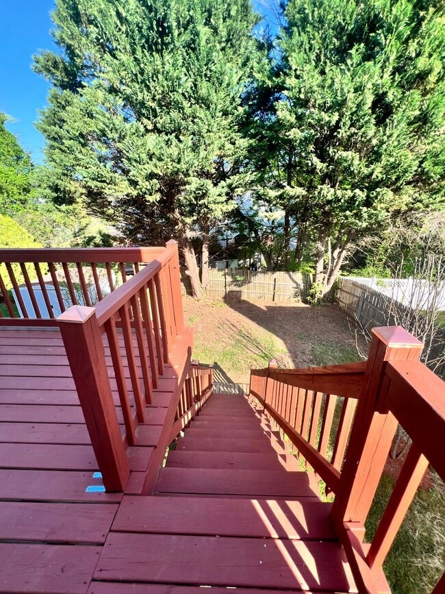 Building Photo - Great Duplex in Briarwood