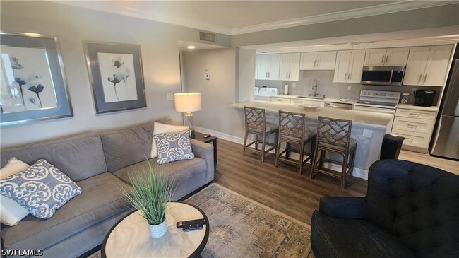 Building Photo - 3645 Boca Ciega Dr