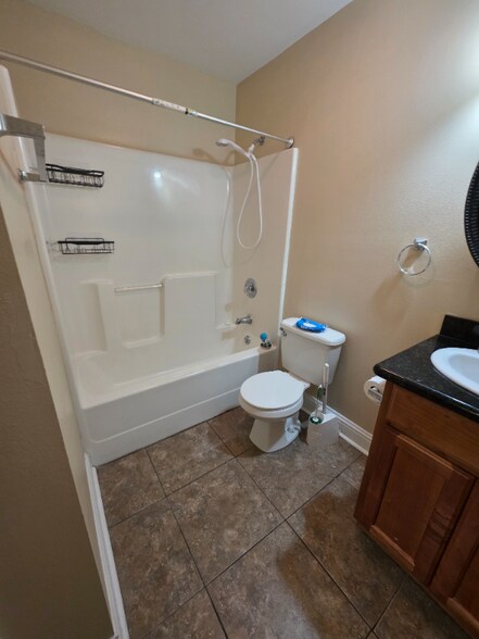 Building Photo - 7636 Alabama St