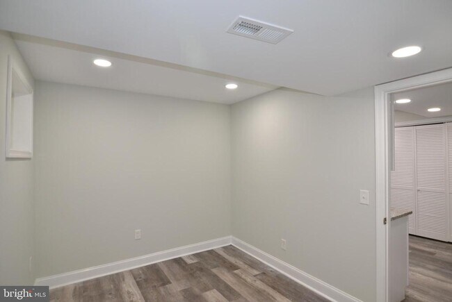 Building Photo - 14011 Eagle Ct