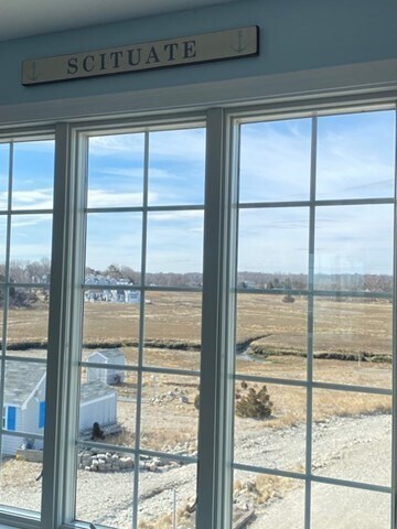 Building Photo - 131 Glades Rd