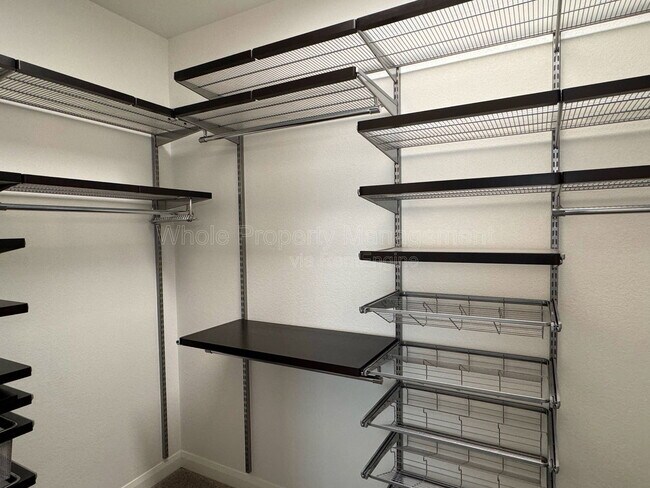 Building Photo - 6771 Larsh Dr