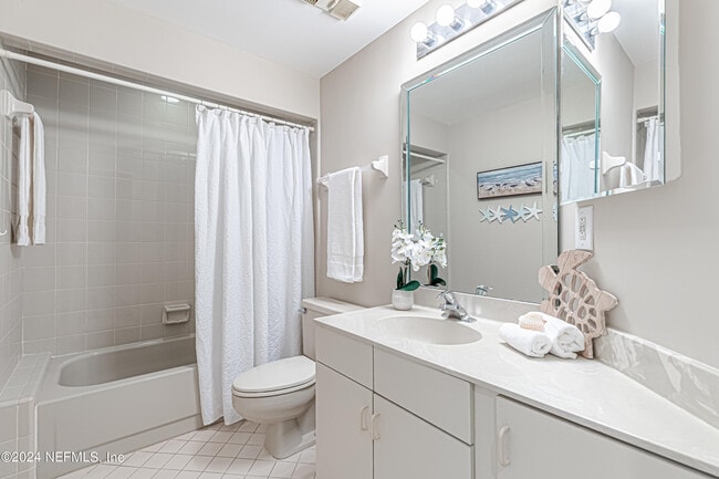 Building Photo - 2099 Winterbourne W