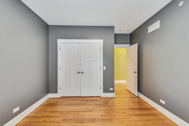 Building Photo - 8101 Floral Ave